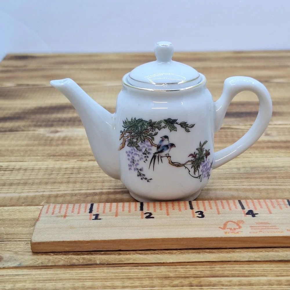 Unmarked small teapot